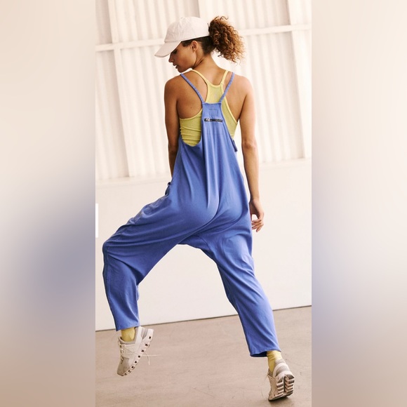 ✨Brand New✨ looks identical to Free people. - Picture 2 of 4